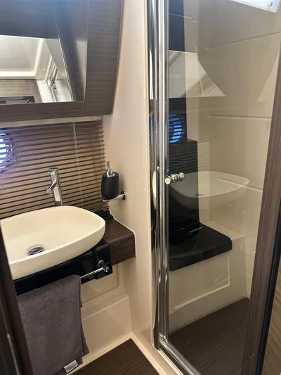 Encore Yacht Photos Pics 