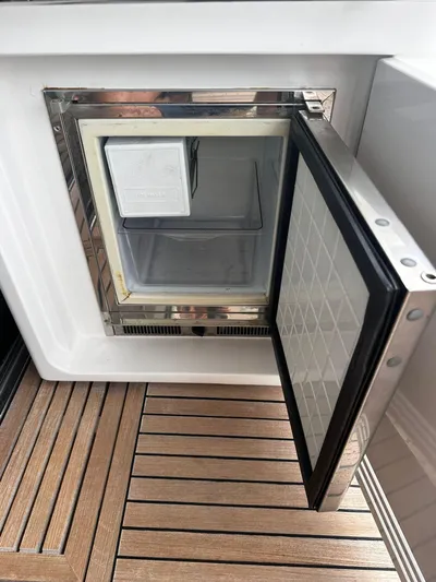 Encore Yacht Photos Pics 