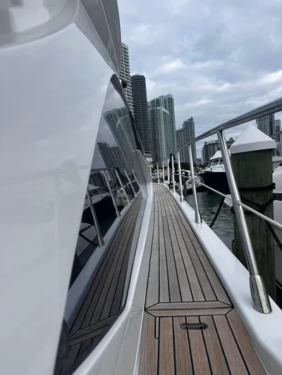 Encore Yacht Photos Pics 