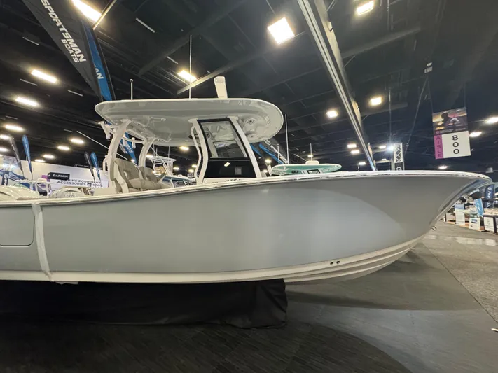  Yacht Photos Pics 2025 SPORTSMAN 282 OPEN - Image 1