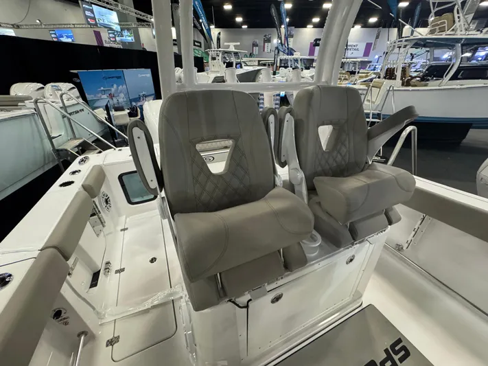  Yacht Photos Pics 2025 SPORTSMAN 282 OPEN - Image 10