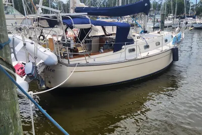 Island Packet 35