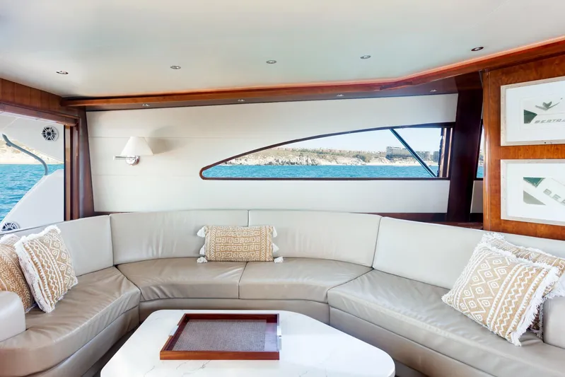 Chill&rsquo;n Yacht Photos Pics 