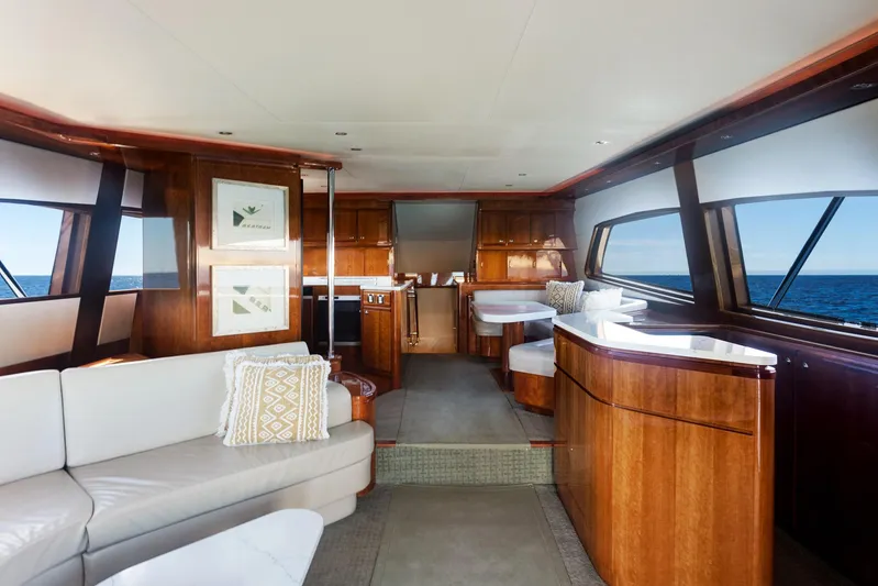 Chill&rsquo;n Yacht Photos Pics 