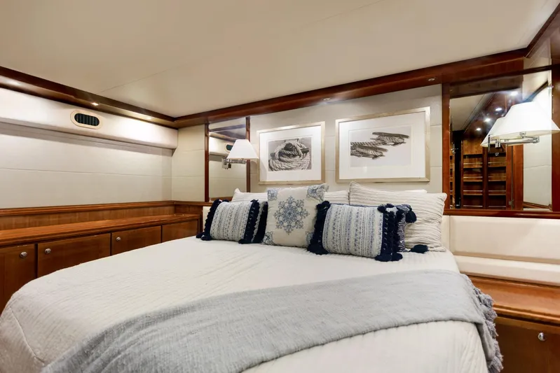 Chill&rsquo;n Yacht Photos Pics 