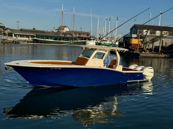 Electric Ark Yacht Photos Pics 