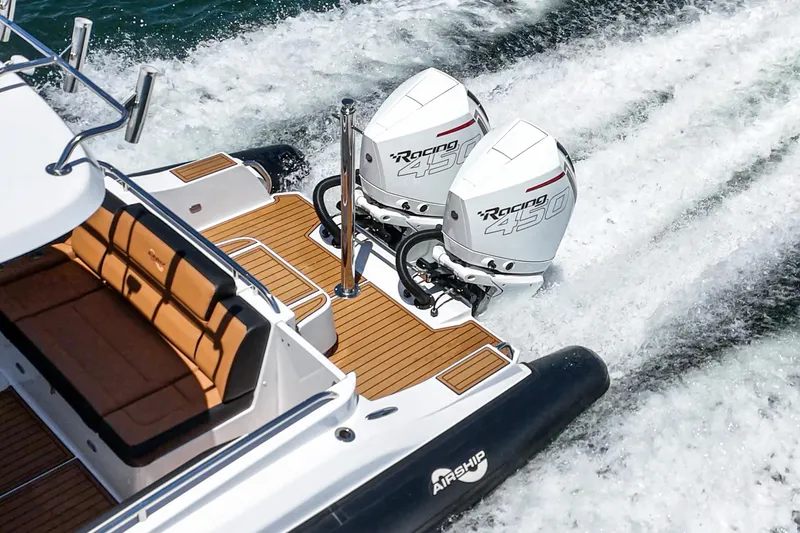 Jilly Bean Yacht Photos Pics Modern Airship 340 boat with dual Racing 450 engines, cruising on water, 2025 model.