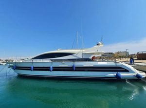 Cerri Cantieri Navali 102 FLYING SPORT