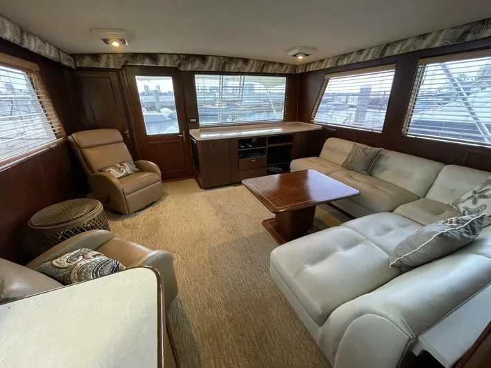Moonshine Yacht Photos Pics 