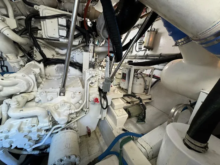 Moonshine Yacht Photos Pics 