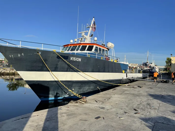 Vision Yacht Photos Pics 