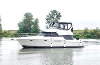 1996 Carver 370 Voyager