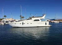 1990 Ferretti Yachts Altura 52