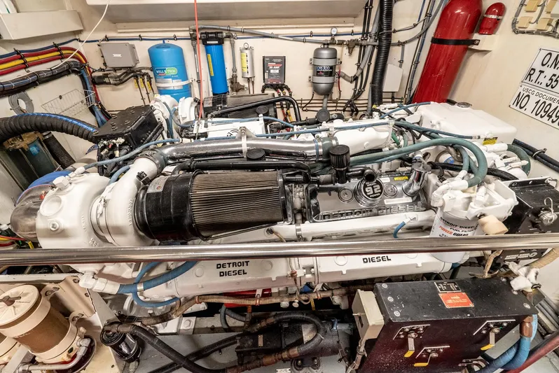 Llc Owned !!! Yacht Photos Pics 