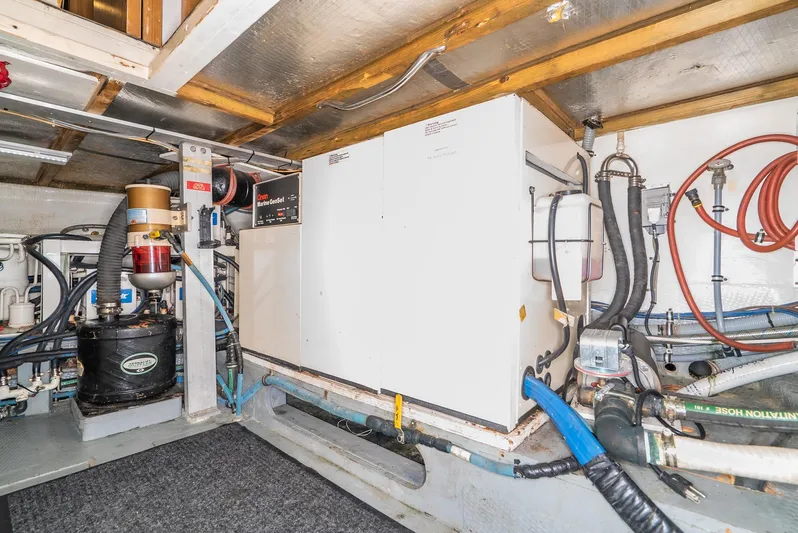 Llc Owned !!! Yacht Photos Pics 