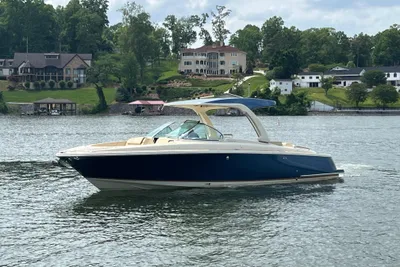 Chris-Craft Launch 31 GT