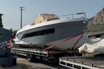 2023 Ranieri NEXT 330 LX