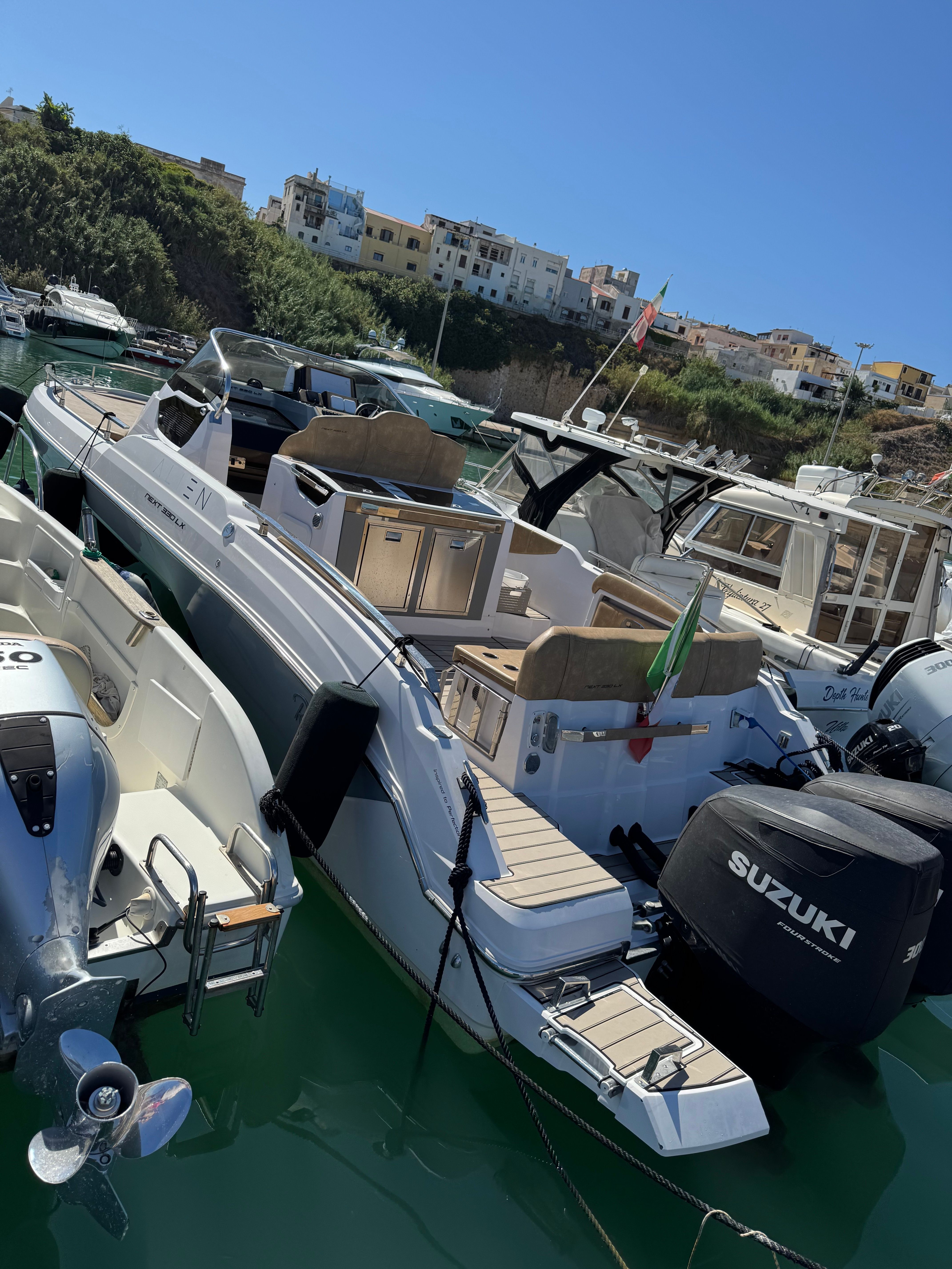 2023 Ranieri NEXT 330 LX