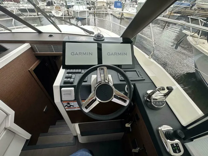  Yacht Photos Pics 2024 Prestige 420 - Image 7