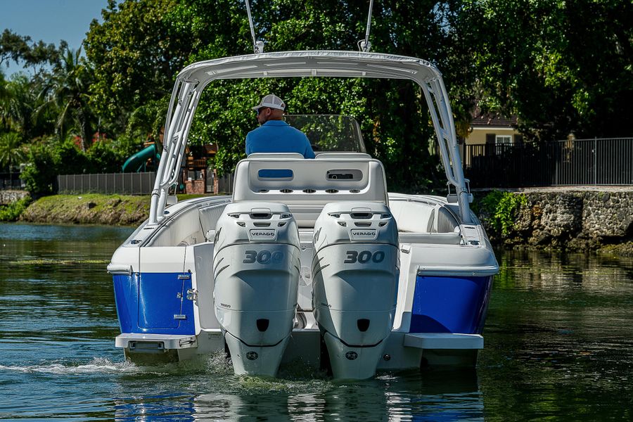 2015 Intrepid 327 Center Console