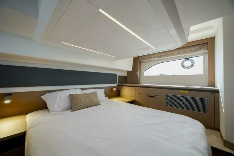  Yacht Photos Pics 2024 Prestige 420 - Image 49