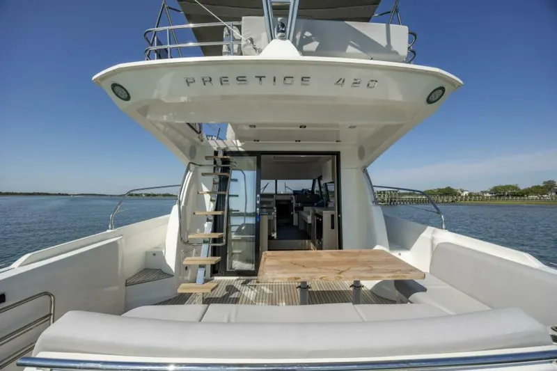  Yacht Photos Pics 2024 Prestige 420 - Image 18