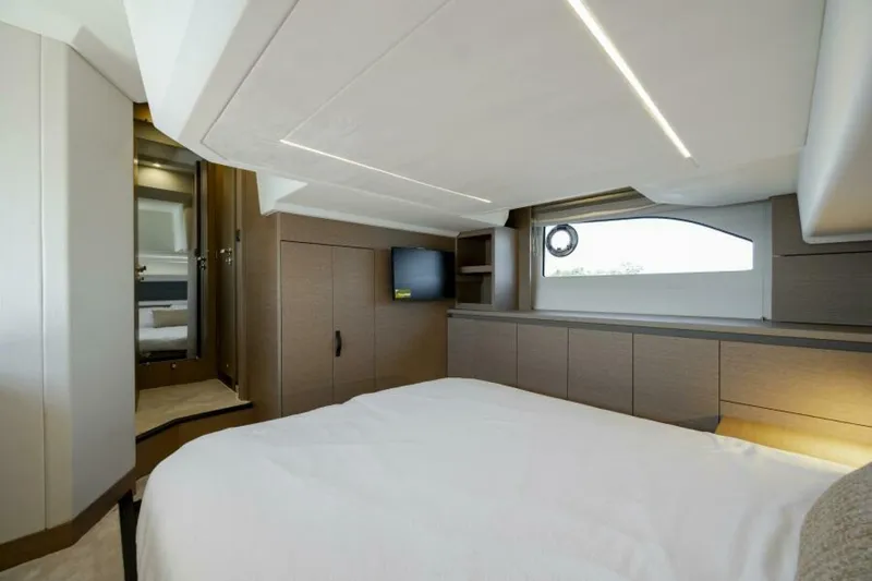  Yacht Photos Pics 2024 Prestige 420 - Image 53