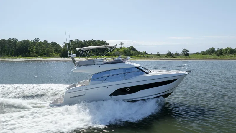  Yacht Photos Pics 2024 Prestige 420 - Image 1