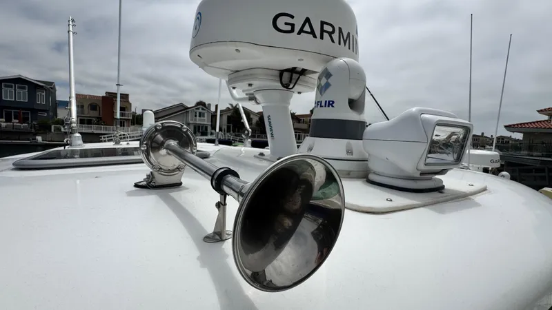  Yacht Photos Pics 2008 Boston Whaler 345 Conquest boat with Garmin and FLIR equipment on deck.
