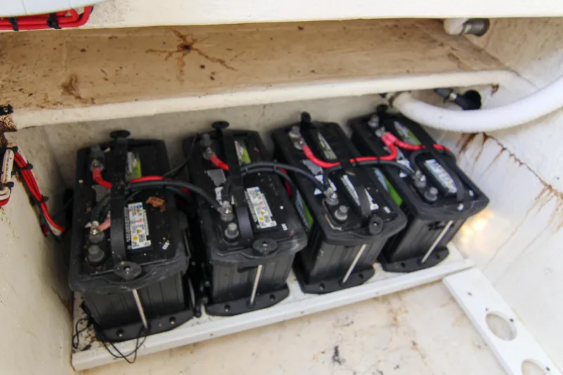  Yacht Photos Pics Four marine batteries in a 1996 Ocean Master 31 Center Console boat.