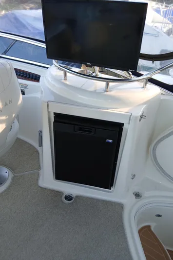 Knot On Call Yacht Photos Pics 