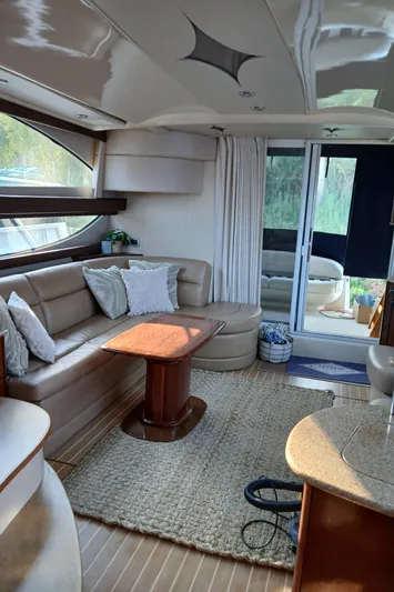 Knot On Call Yacht Photos Pics 