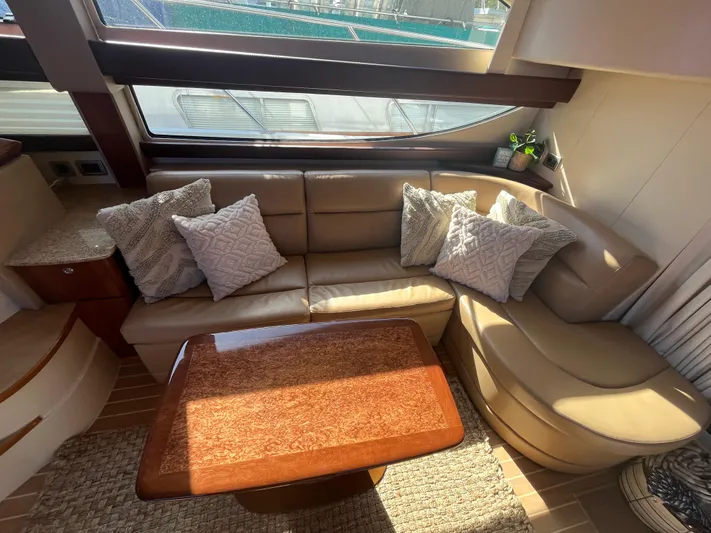 Knot On Call Yacht Photos Pics 