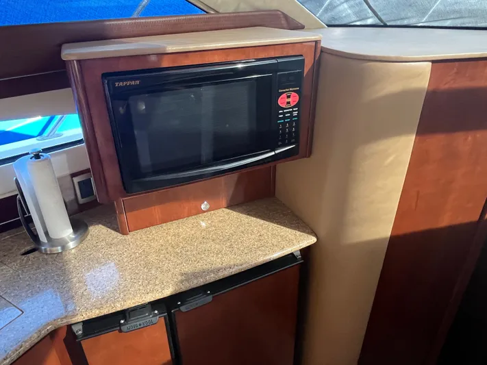 Knot On Call Yacht Photos Pics 