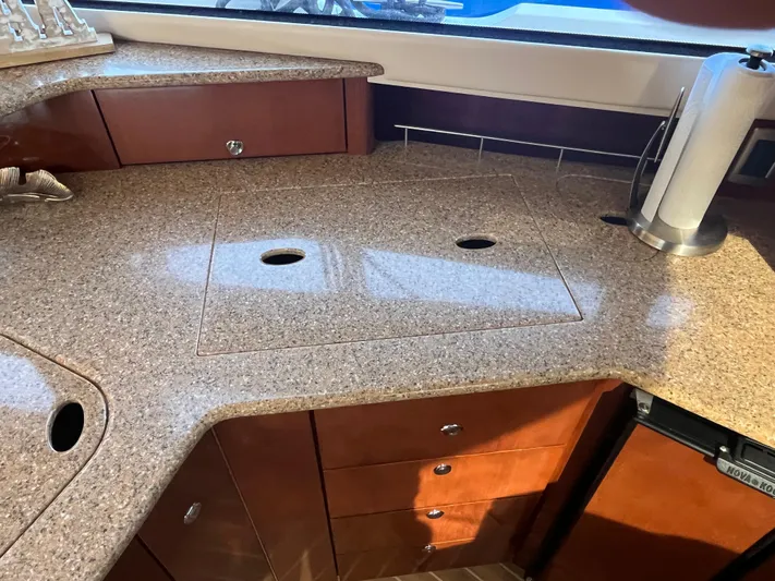 Knot On Call Yacht Photos Pics 