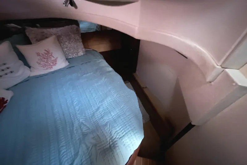 Knot On Call Yacht Photos Pics 