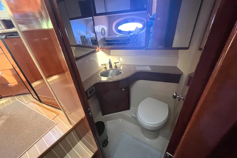 Knot On Call Yacht Photos Pics 