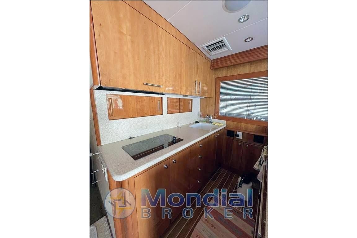 2006 Hatteras 50 