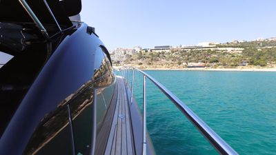 Yacht