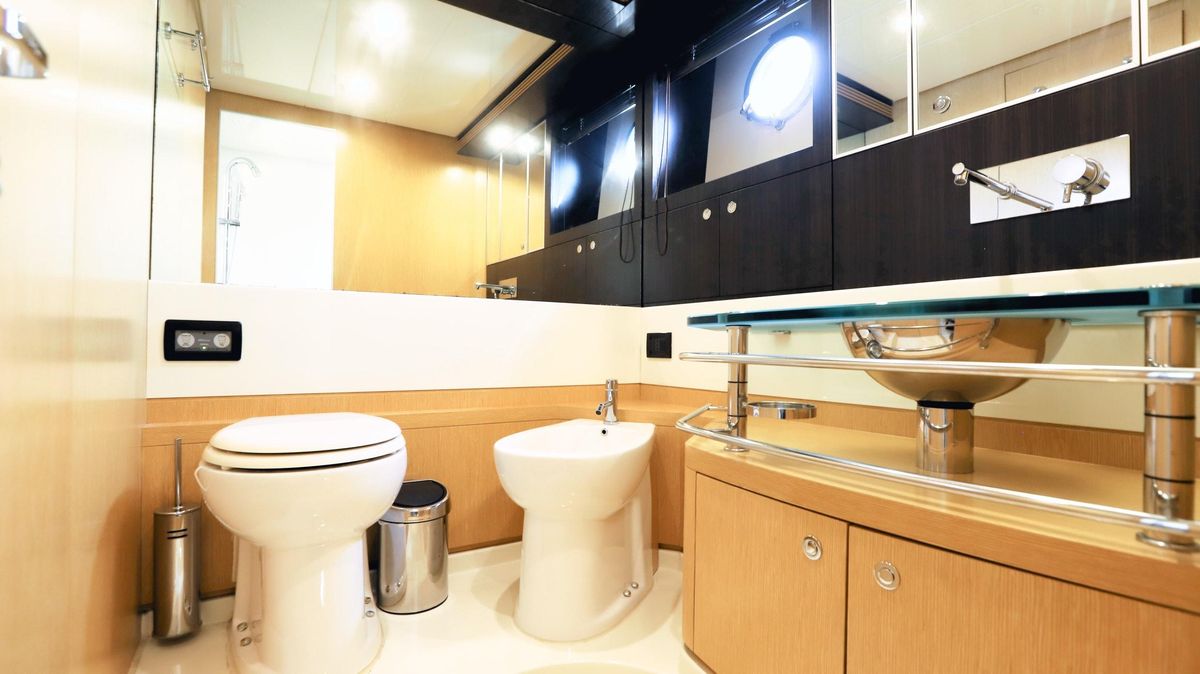 2009 Riva 64 
