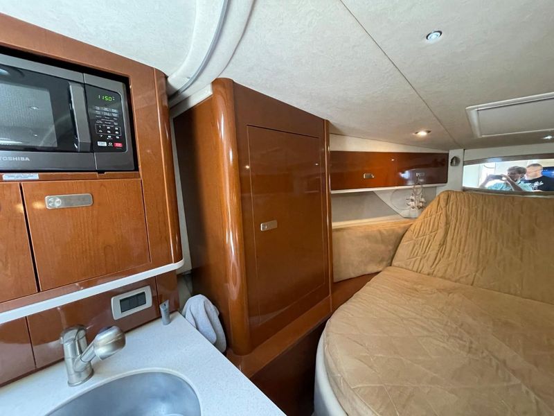 2010 Sea Ray 350 Sundancer