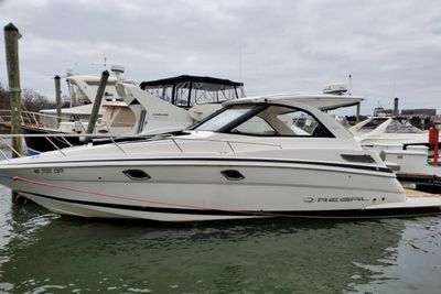 Regal 35 Sport Coupe
