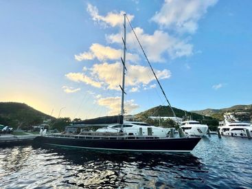 1989 90' Classic yachts-Gibbs Marine Research Tortola, VG