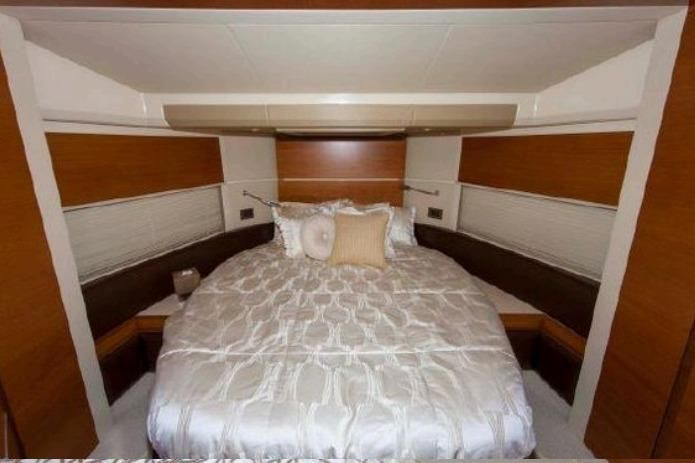 2012 Azimut 53 