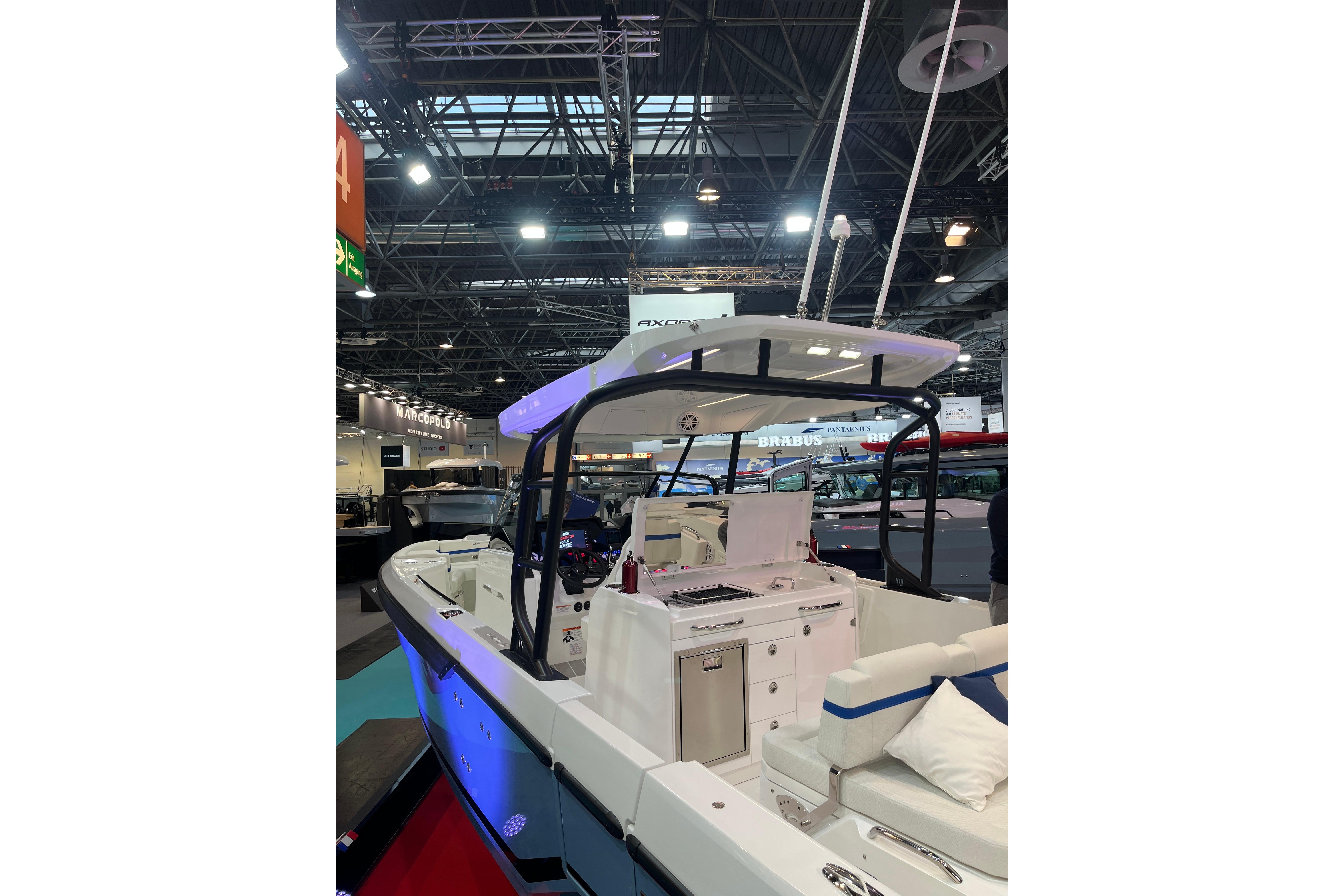 2026 Wellcraft 28 T-Top