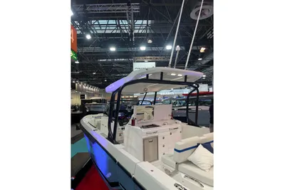 2026 Wellcraft 28 T-Top