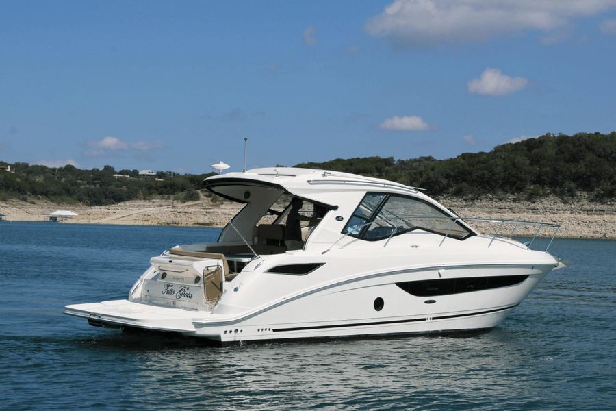 2017 Sea Ray 350 Sundancer Coupe