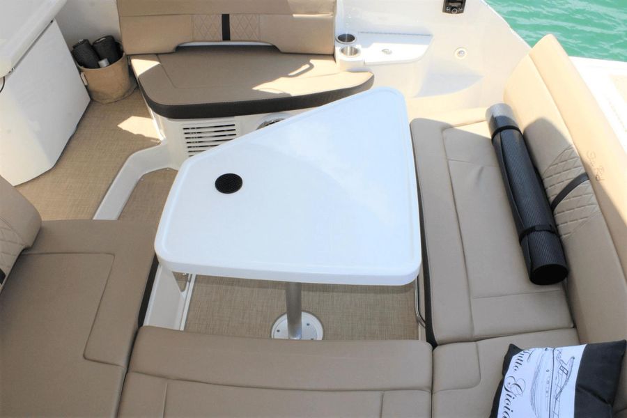 2017 Sea Ray 350 Sundancer Coupe