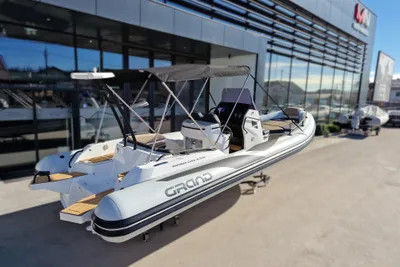 2025 Grand G750HGLF Decor White