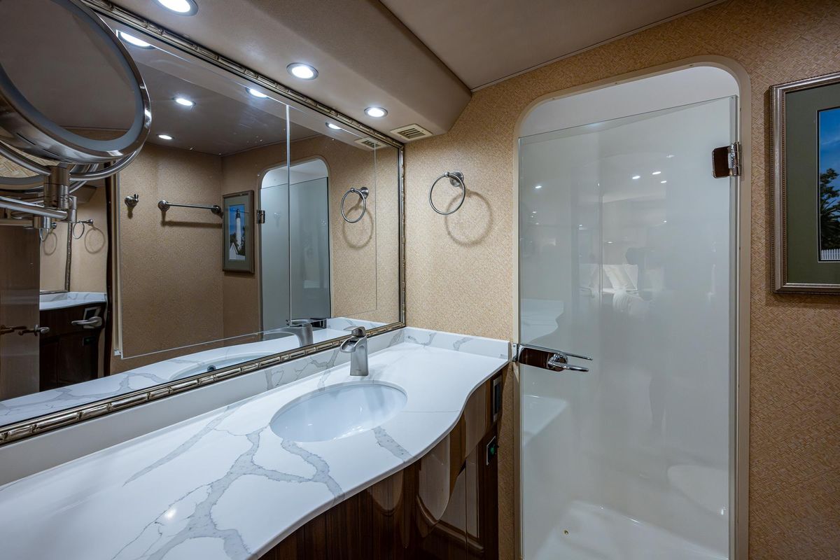 2009 Viking 60 